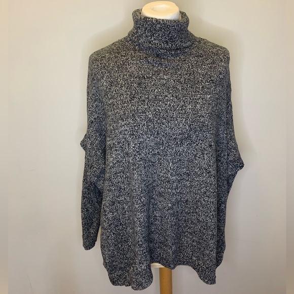Grey Turtleneck - Picture 1 of 4